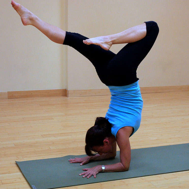 yoga-768x768